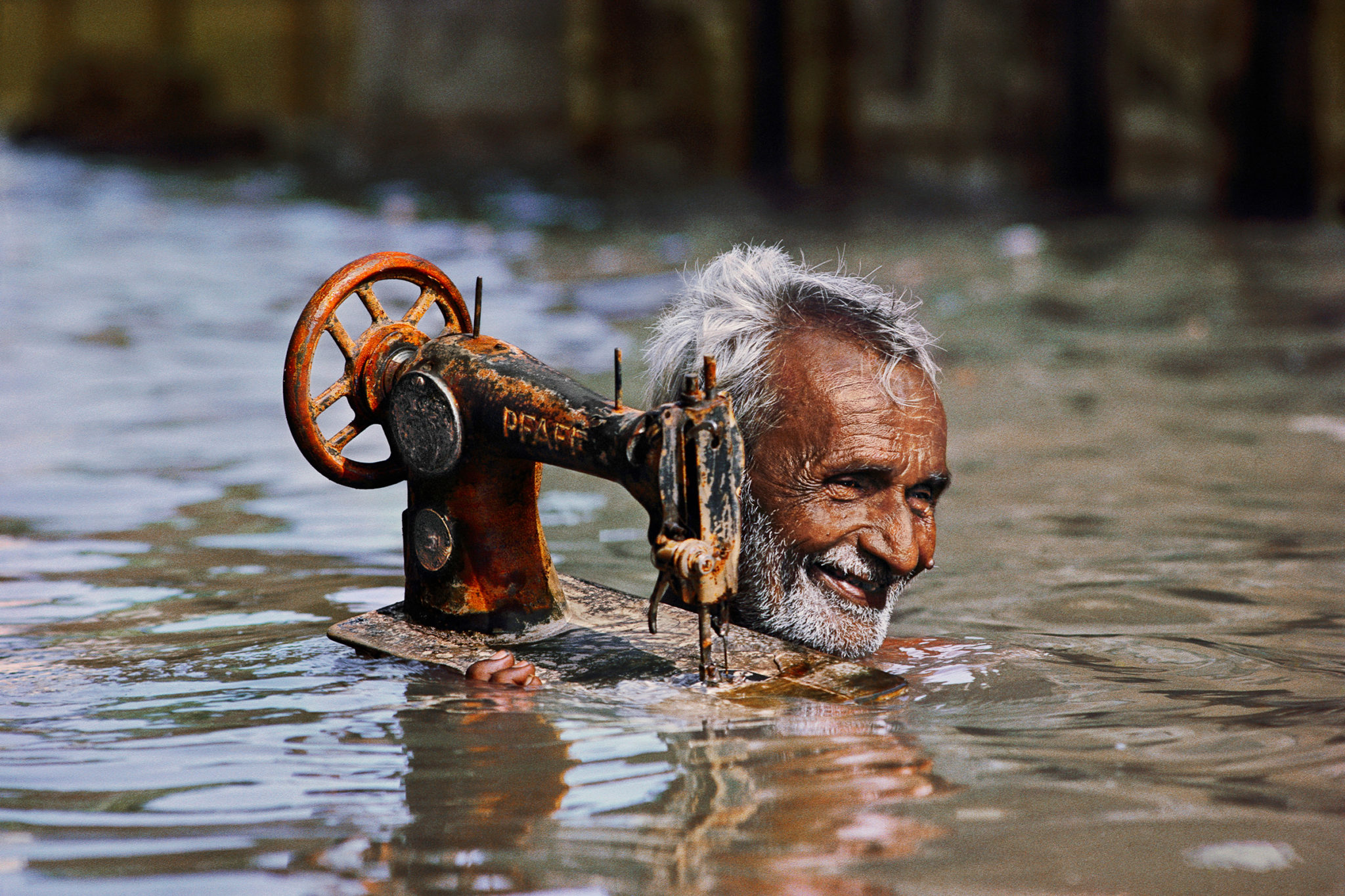 STUNNING IMAGES OF INDIA SHOT BY STEVE MCCURRY