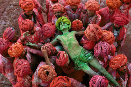 10 Stunning Images of India shot by Steve McCurry
