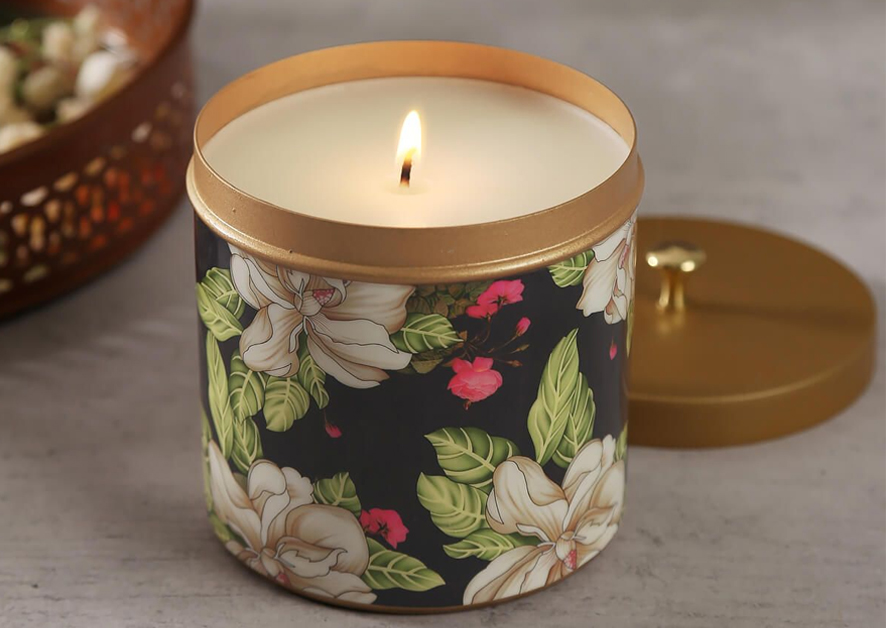Fresh-smelling Candles by Mother's Day Gift