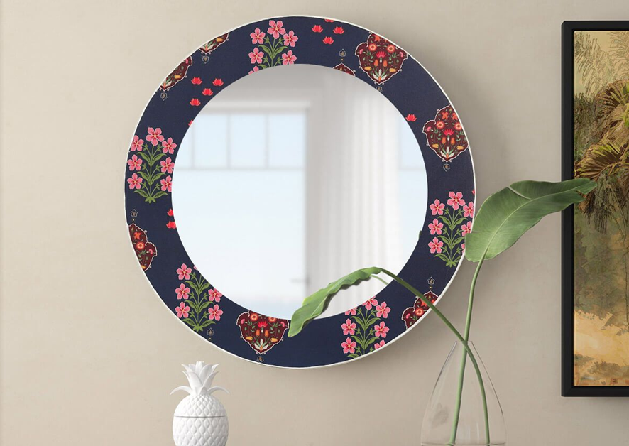 Dreamy mirrors to reflect positivity