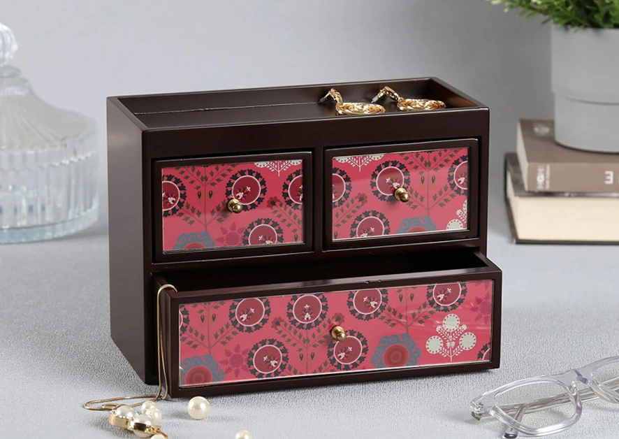 Decorative-boxes-and-organisers