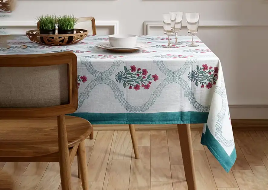 Table runner -Table cloth