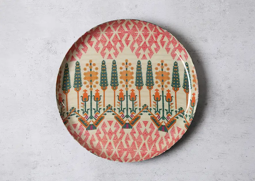 What are decorative Wall Plates